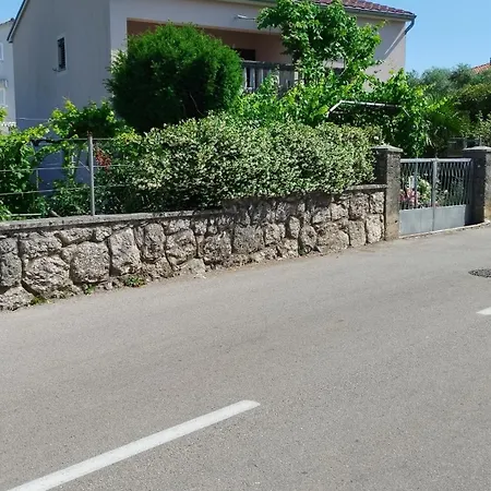 Lovor Apartment Krk Town