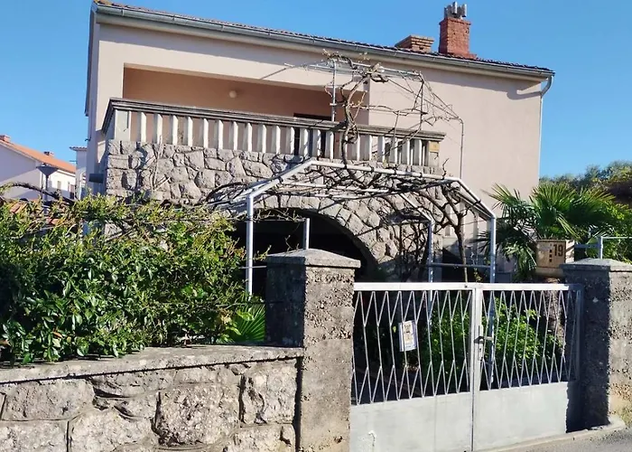 Lovor Apartment Krk Town